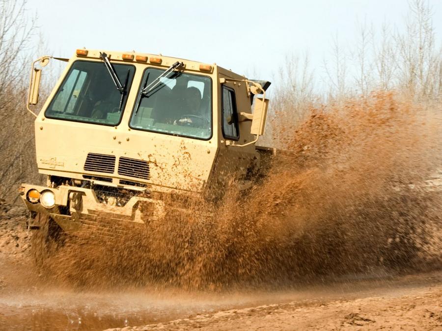 Oshkosh FMTV 4x4 Cargo (M1078 A1P2) '2010